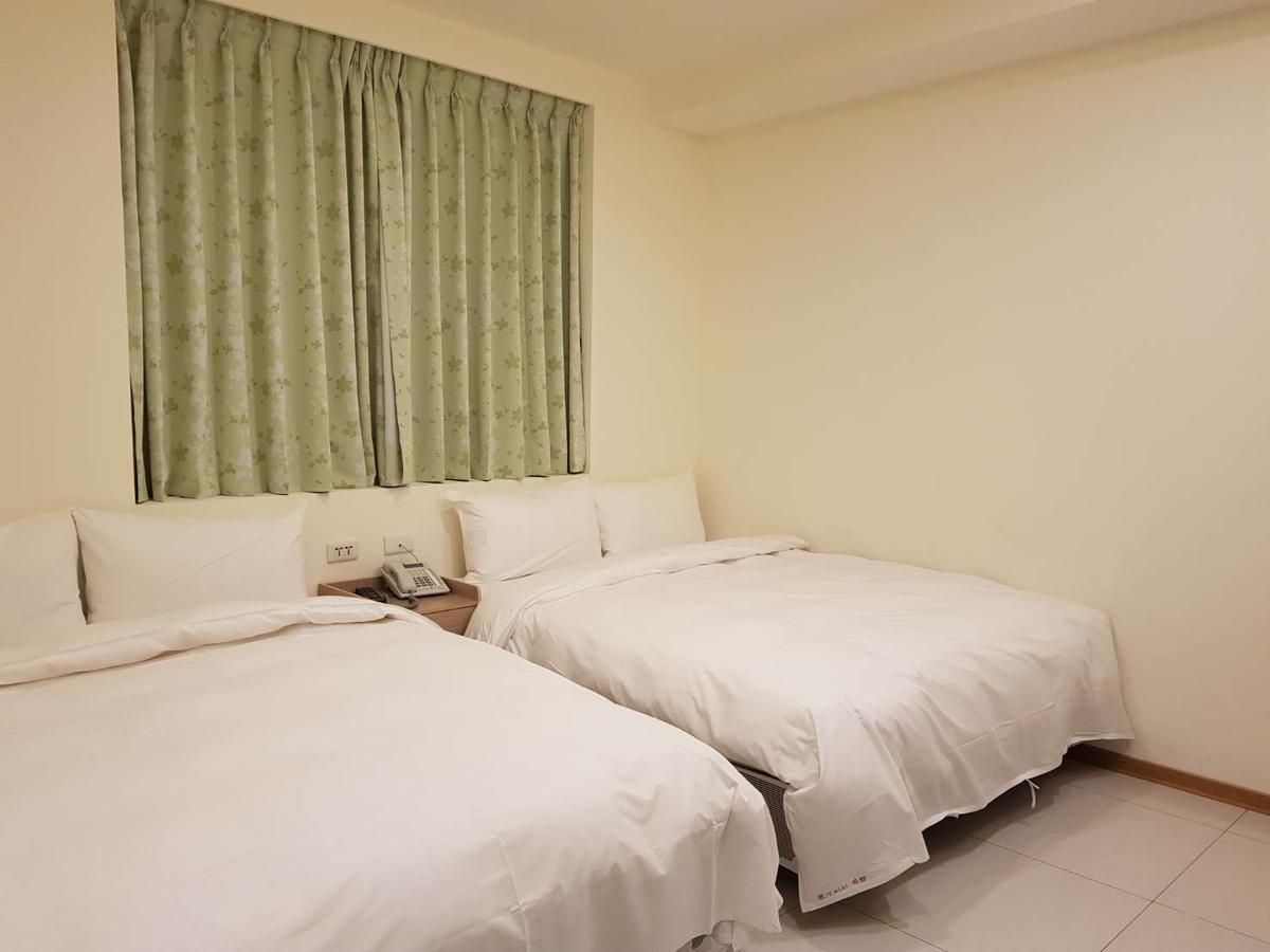 Galaxy Mini Inn Taipei Exterior photo