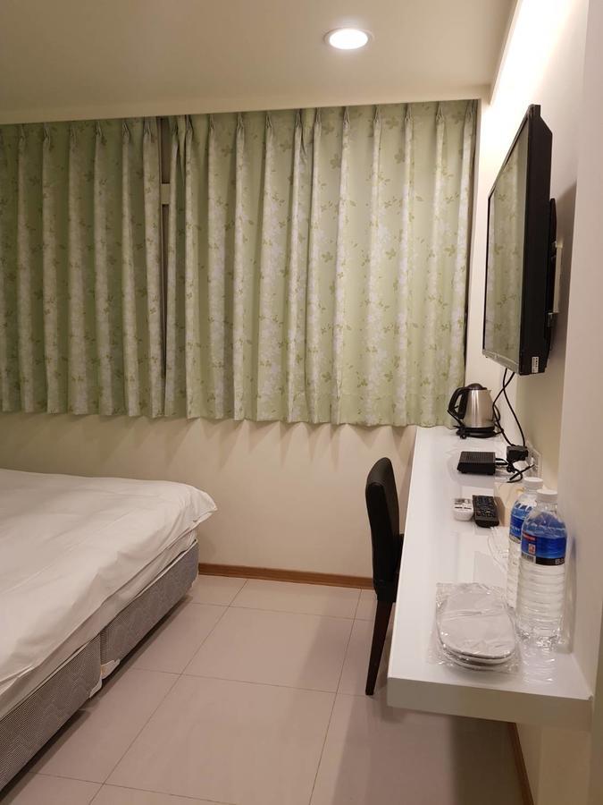 Galaxy Mini Inn Taipei Exterior photo