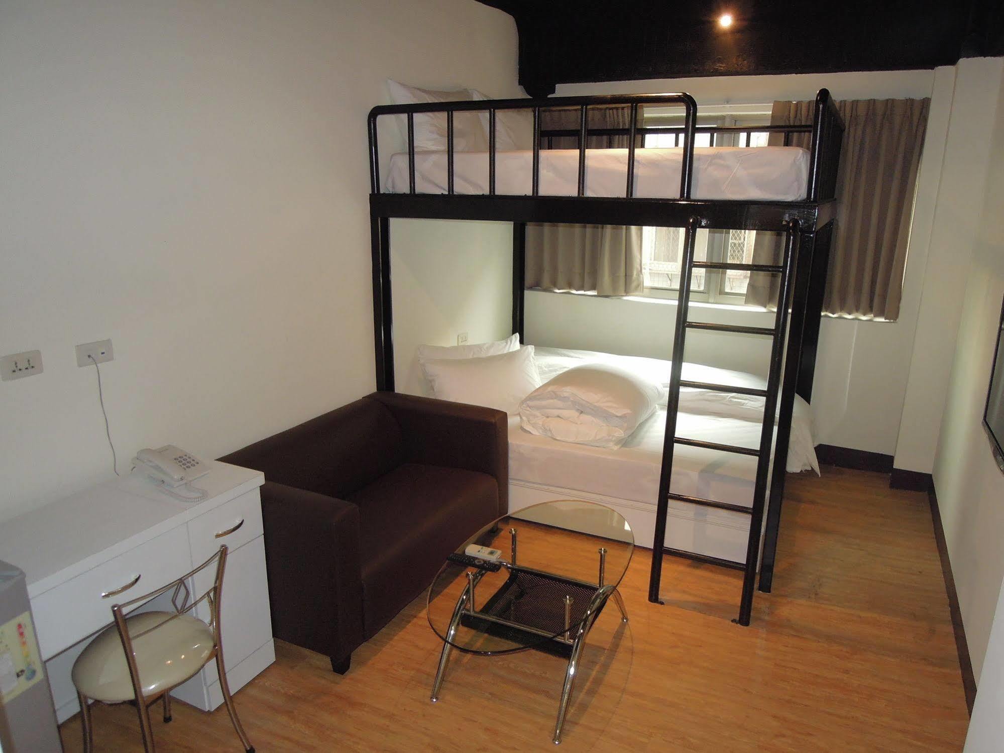 Galaxy Mini Inn Taipei Exterior photo