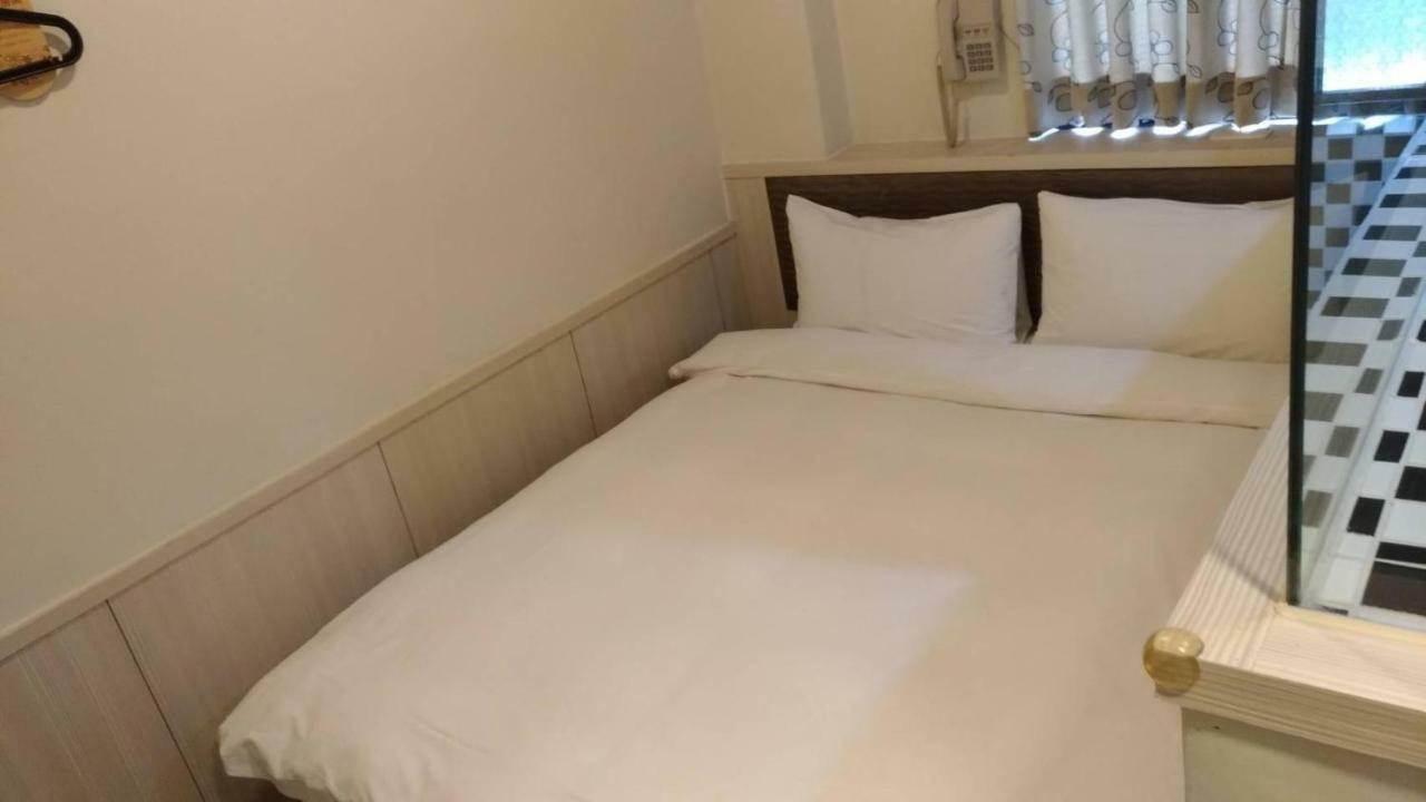 Galaxy Mini Inn Taipei Exterior photo