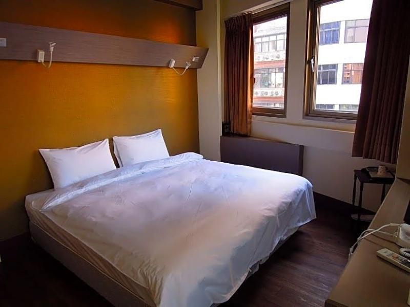 Galaxy Mini Inn Taipei Exterior photo